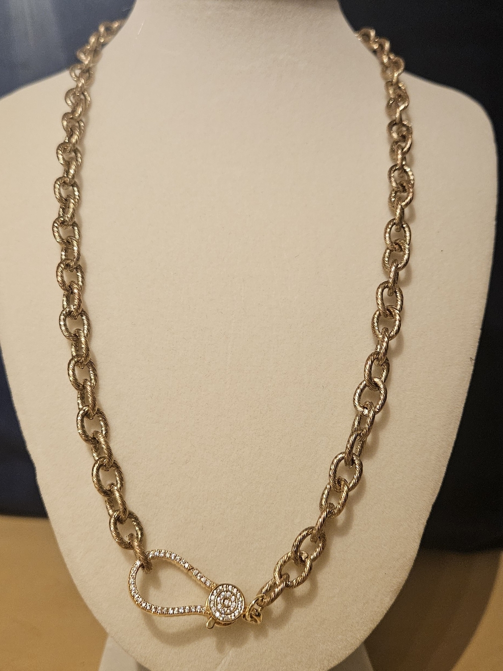 Gold Chain Necklace with Pavé Accent - Women Jewelry Sell By FR VAULT
